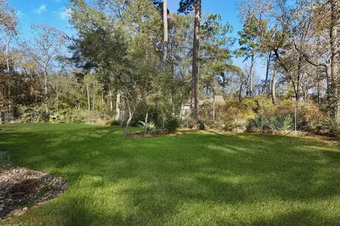 44 Lake Forest Circle Conroe TX 77384