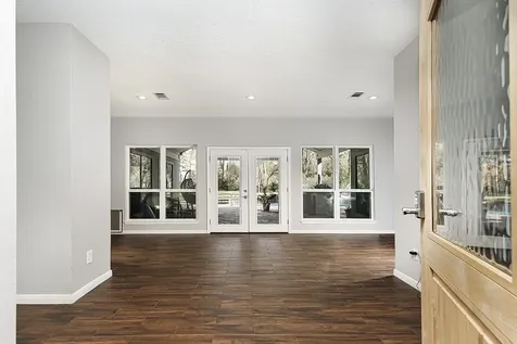 44 Lake Forest Circle Conroe TX 77384