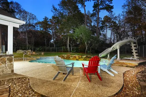 44 Lake Forest Circle Conroe TX 77384