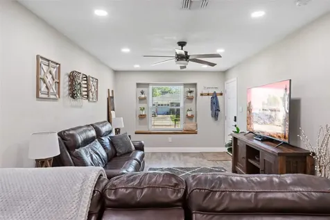 16806 David Glen Dr Drive Friendswood TX 77546