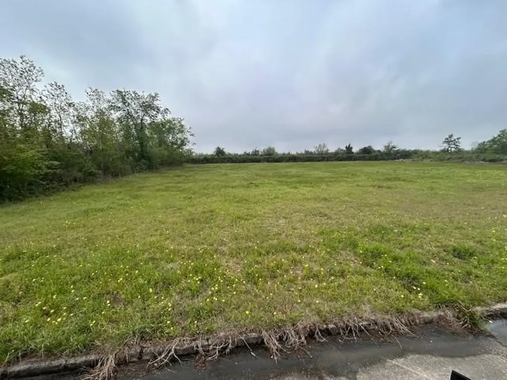 7555 Coral Creek Street Beaumont TX 77707