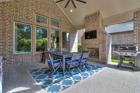115 Sanibel Crest Place Montgomery TX 77316