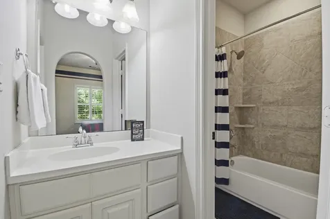 115 Sanibel Crest Place Montgomery TX 77316