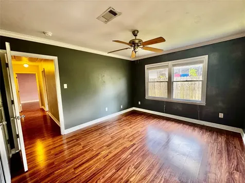 4535 Clermont Avenue Groves TX 77619