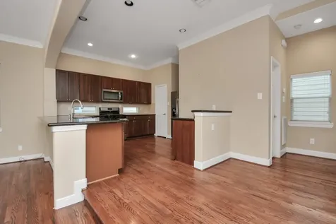 1137 W 24th Street A Houston TX 77008