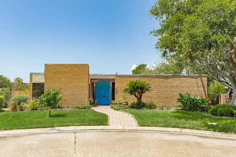 47 Colony Park Circle Galveston TX 77551