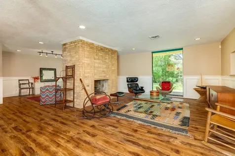 47 Colony Park Circle Galveston TX 77551