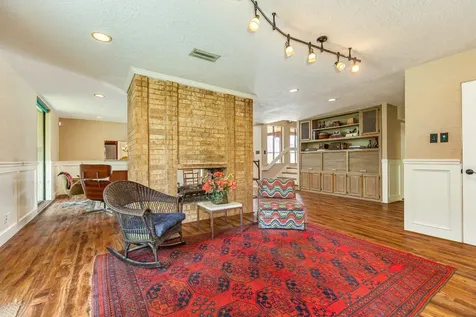47 Colony Park Circle Galveston TX 77551