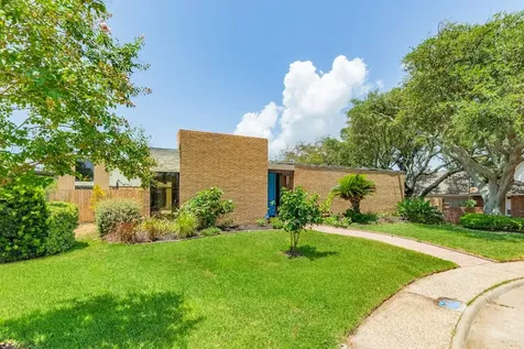 47 Colony Park Circle Galveston TX 77551