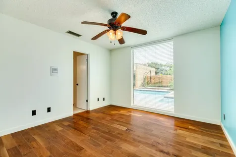 47 Colony Park Circle Galveston TX 77551