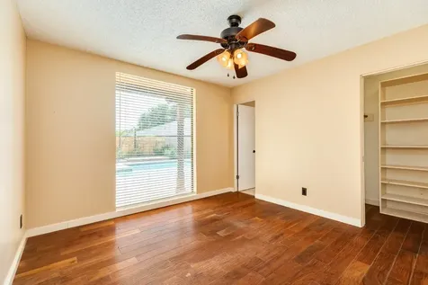 47 Colony Park Circle Galveston TX 77551
