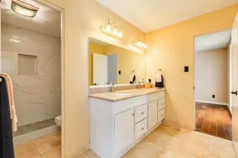 47 Colony Park Circle Galveston TX 77551