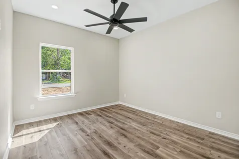 509 Milam Street Hearne TX 77859