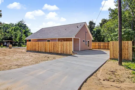 509 Milam Street Hearne TX 77859