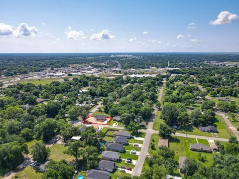 509 Milam Street Hearne TX 77859