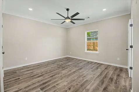 509 Milam Street Hearne TX 77859