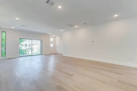 5638 Dolores Street Houston TX 77057