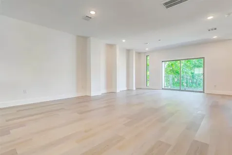 5638 Dolores Street Houston TX 77057