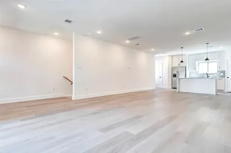 5638 Dolores Street Houston TX 77057