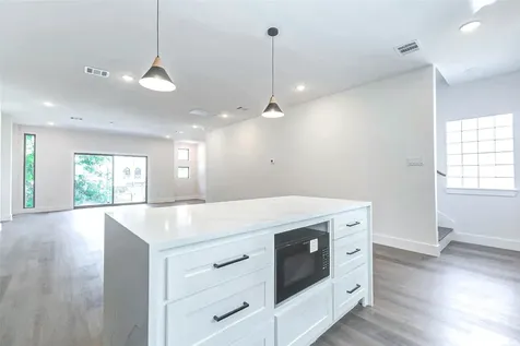 5638 Dolores Street Houston TX 77057
