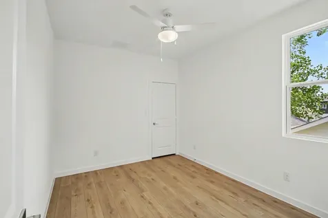 3226 Drew Street Houston TX 77004