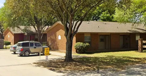 606 E Kennedy Avenue Sabinal TX 78881
