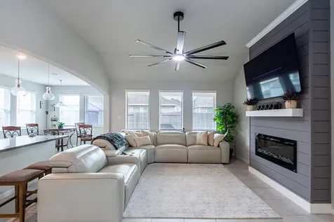 1842 Kenley Way Alvin TX 77511