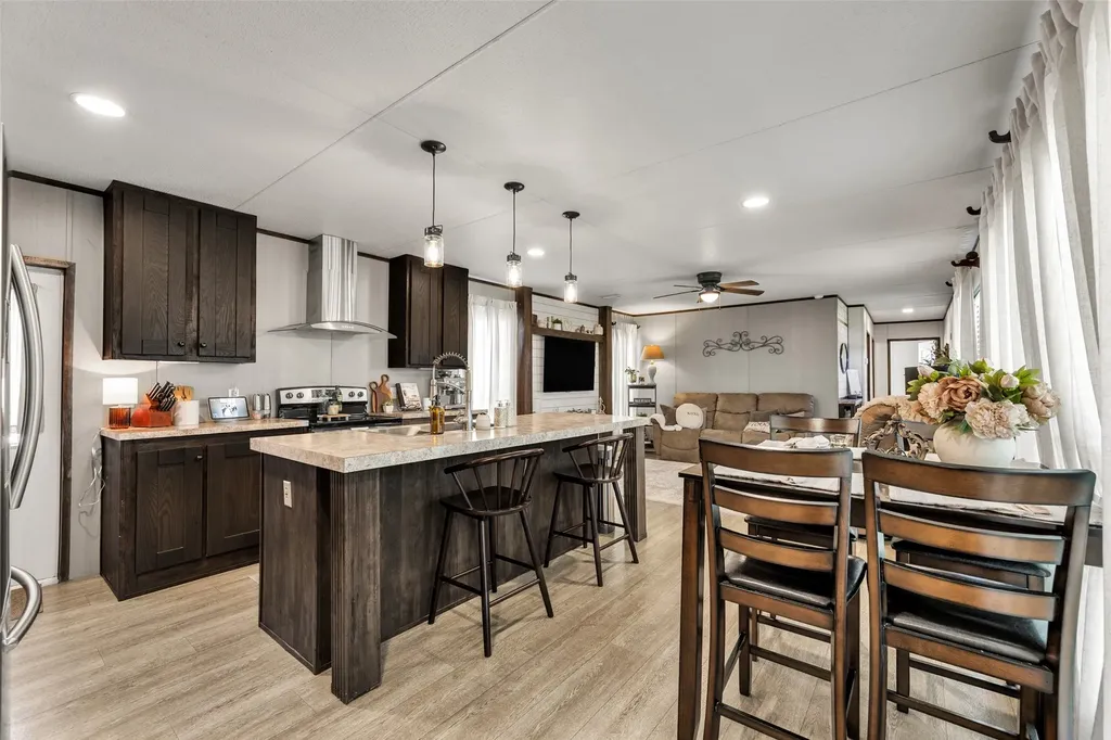 3133 Henderson Road Navasota TX 77868