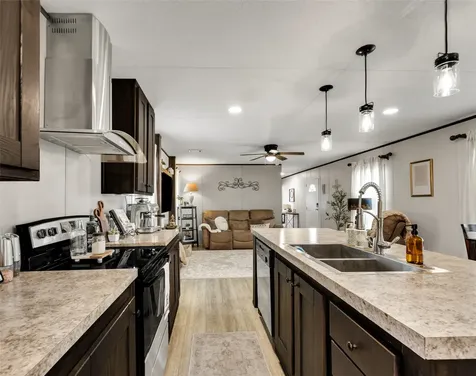 3133 Henderson Road Navasota TX 77868