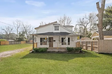 222 E Southland Avenue Alvin TX 77511