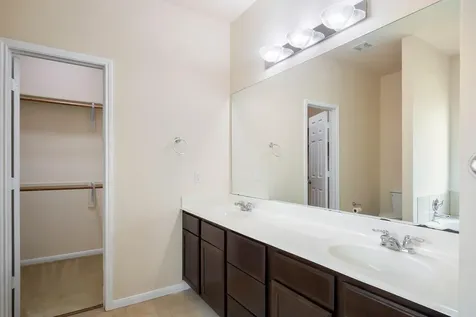 5215 Espuela Lane Baytown TX 77521