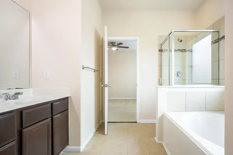5215 Espuela Lane Baytown TX 77521