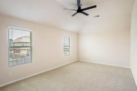 5215 Espuela Lane Baytown TX 77521