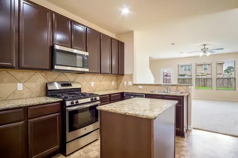 5215 Espuela Lane Baytown TX 77521