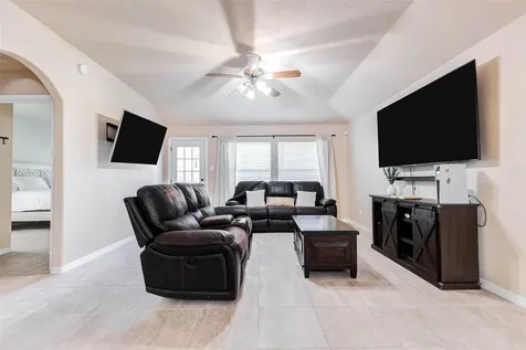7039 Primrose Road Baytown TX 77521