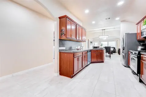 7039 Primrose Road Baytown TX 77521