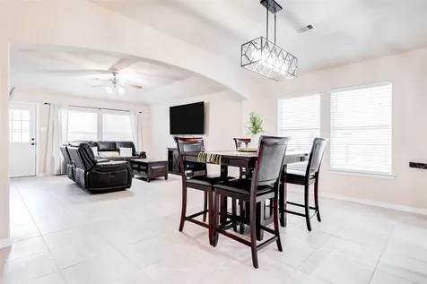 7039 Primrose Road Baytown TX 77521