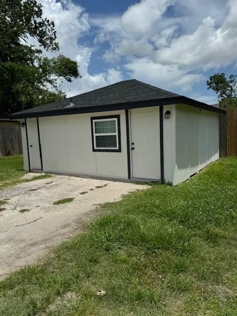 4049 Lucille Street C Houston TX 77026