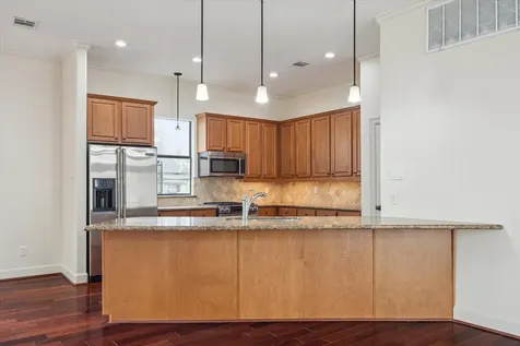 415 Tuam Street Houston TX 77006