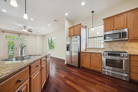 415 Tuam Street Houston TX 77006