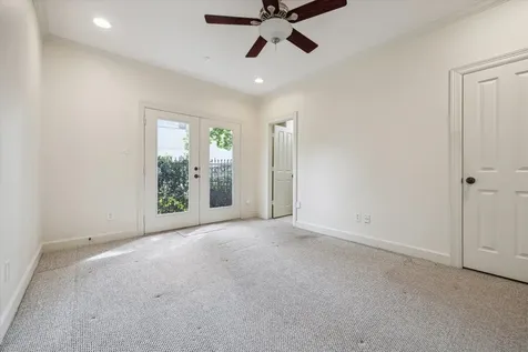 415 Tuam Street Houston TX 77006