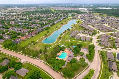 18327 Shallow Hill Court Houston TX 77084