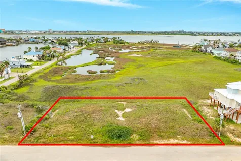 9115 W Bay Road Galveston TX 77554