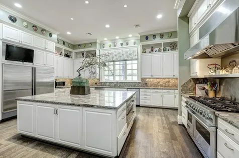 3653 Inverness Drive Houston TX 77019