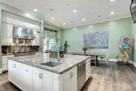 3653 Inverness Drive Houston TX 77019