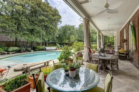 3653 Inverness Drive Houston TX 77019