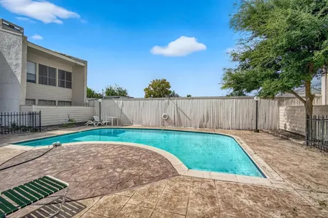 6019 Winsome Lane 2 Houston TX 77057