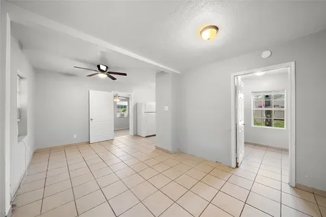 806 3rd Avenue N 12 1/2 Texas City TX 77590