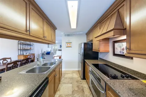 10615 Briar Forest Drive 1001 Houston TX 77042
