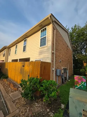 10615 Briar Forest Drive 1001 Houston TX 77042